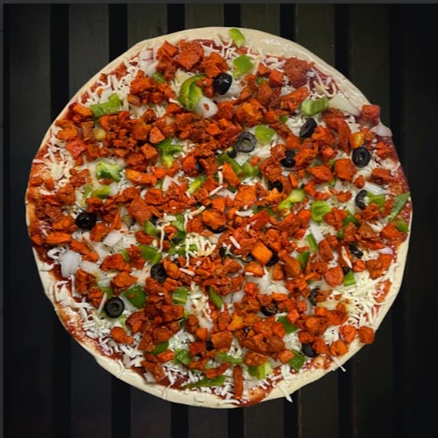 Chicken Gyro Pizza 16".